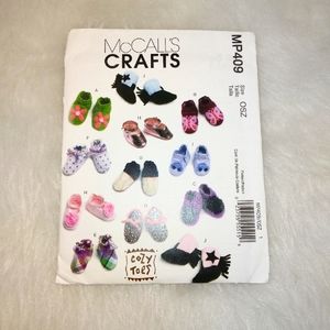 McCall's MP409 Cozy Toes Baby Shoes, new and uncut